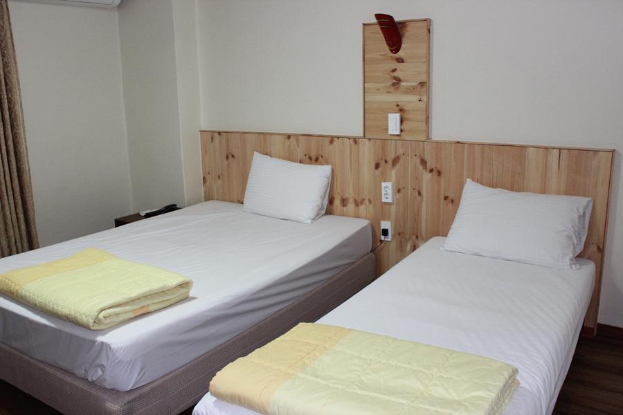 Hyundai Tourist Hotel Jeju Exterior photo